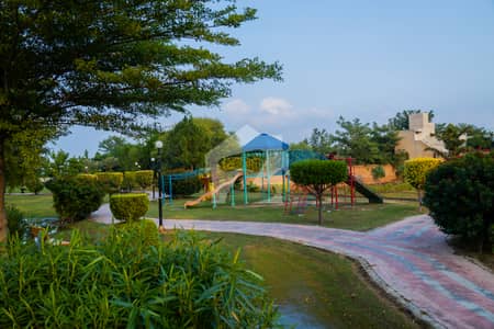 2 KANAL PLOT FOR SALE MAIN BOULEVARD
