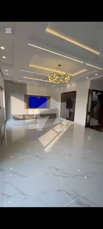 ڈی ایچ اے فیز 7 ڈی ایچ اے ڈیفینس,لاہور میں 6 کمروں کا 1 کنال مکان 5.2 لاکھ میں کرایہ پر دستیاب ہے۔ ڈی ایچ اے فیز 7 ڈی ایچ اے ڈیفینس,لاہور میں 6 کمروں کا 1 کنال مکان 5.2 لاکھ میں کرایہ پر دستیاب ہے۔