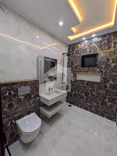 Brand New House Available for Rent in Lake City M7 C1