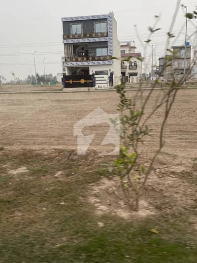 Prime Location 5 Marla Residential Plot For Sale In Park View City