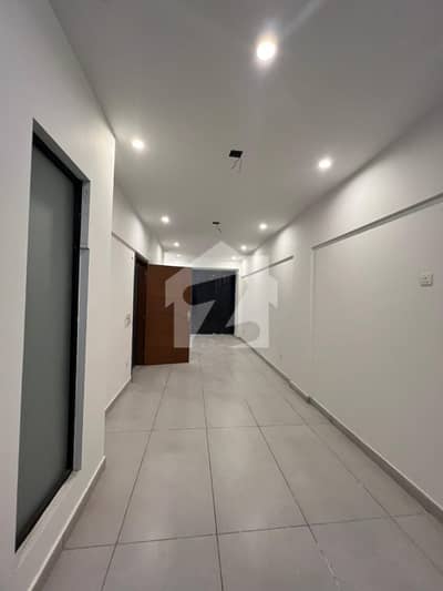 ذوالفقار کمرشل ایریا ڈی ایچ اے فیز 8,ڈی ایچ اے ڈیفینس,کراچی میں 2 مرلہ Studio دفتر 1.65 کروڑ میں برائے فروخت۔