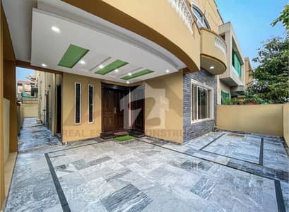 10 Marla Ground Portion For Rent In Bahria Town Phase 4