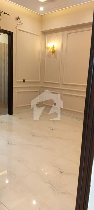 BRAND NEW APARTMENT AVAILABLE FOR RENT DHA PH viii BRAND NEW APARTMENT AVAILABLE FOR RENT DHA PH viii