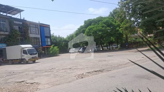 2 Marla Prime Location Rental Income Rs. 1.45 Lac/Month Commercial Shop For Sale