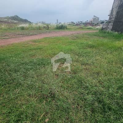 5 Marla Plot Beutifull Location Resonable Price Best Invesment For Futuer