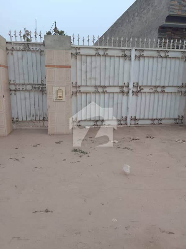 Demolish able 2 kanal house Demolish able 2 kanal house