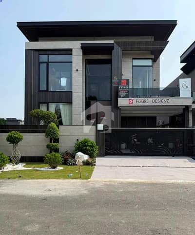 1 KANAL ELEGANT AND FULLY FURNISHED MODERN BUNGALOW NEAR TO CARREFOUR & DHA RAYA IS AVAILABLE IN THE BEST BLOCK OF DHA LAHORE.
