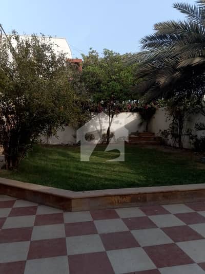 500 Yards Bungalow for rent DHA Defence karachi