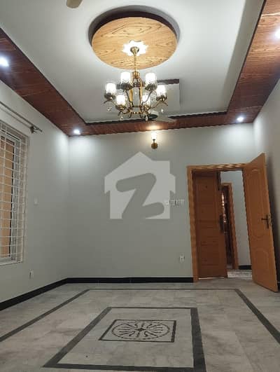 بنی گالہ اسلام آباد میں 3 کمروں کا 1 کنال زیریں پورشن 80.0 ہزار میں کرایہ پر دستیاب ہے۔