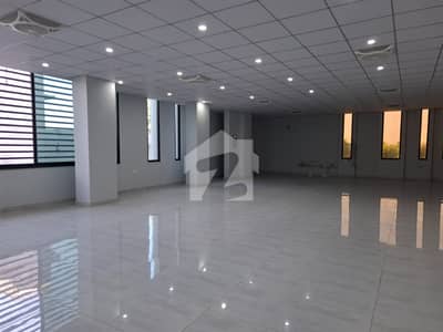 G-9 OFFICE 3200 SQ. FEET BEST FOR SOFTWARE HOUSES AND IT COMPANIES REAL PICS ATTACHED