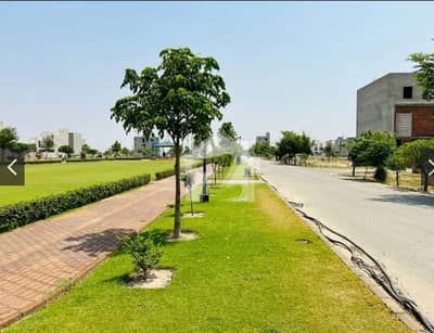 لیک سٹی رائیونڈ روڈ,لاہور میں 7 مرلہ رہائشی پلاٹ 2.2 کروڑ میں برائے فروخت۔ لیک سٹی رائیونڈ روڈ,لاہور میں 7 مرلہ رہائشی پلاٹ 2.2 کروڑ میں برائے فروخت۔