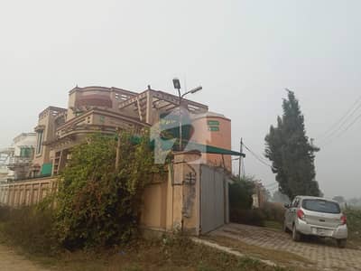 بادشاھی روڈ گجرات میں 4 کمروں کا 10 مرلہ مکان 3.5 کروڑ میں برائے فروخت۔