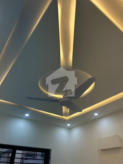 ٹاپ سٹی 1 اسلام آباد میں 6 کمروں کا 10 مرلہ مکان 5.75 کروڑ میں برائے فروخت۔