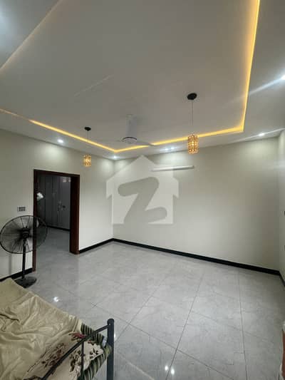 10 Marla House Available For Sale