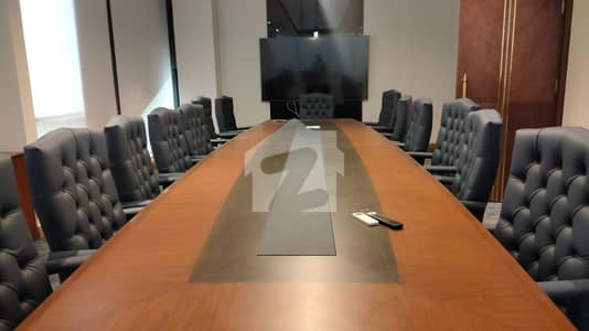 جی ۔ 8 اسلام آباد میں 19 مرلہ Studio دفتر 44.0 کروڑ میں برائے فروخت۔