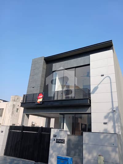 5 MARLA ULTRA MODERN HOUSE FOR SELL IN DHA 9 TOWN