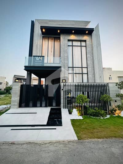 5 MARLA ULTRA MODREN HOUSE AVALIBLE FOR SALE PHASE 9 TOWN DHA LAHORE