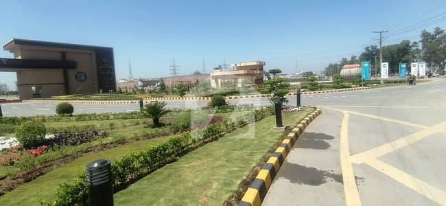 Spacious 5 Marla Plot In Fully Developed Block