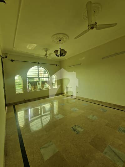 Street End Corner With Extra Land - Triple Storey Spacious House - Peaceful & Prime Location Of I-8/3 Islamabad