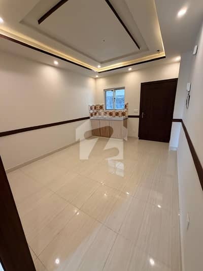 Investor Rate Vip Location 1 Bed Family Apartment