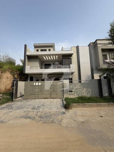 10 Marla Spacious House for Sale in Block C, MPCHS B-17
