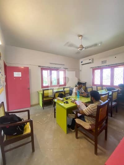 600, SQYARD GROUND PLUS TWO BNGLOW INDEPENDENT FOR SILENT COMMERCIAL OFFICE USED AVAILABLE PECHS BLOCK 2 VIP LOCATION MAIN ROAD OUT CLASS LOCATION