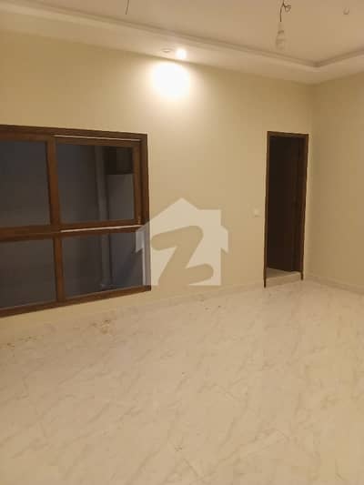 400, SQYARD GROUND FLOOR PORTION AVAILABLE FOR SILENT COMMERCIAL OFFICE USED AVAILABLE PECHS BLOCK 6 NEAR SHARE FAISAL FOR SILENT COMMERCIAL OFFICE USED