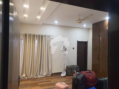 3 beds beautiful Upper Portion for rent