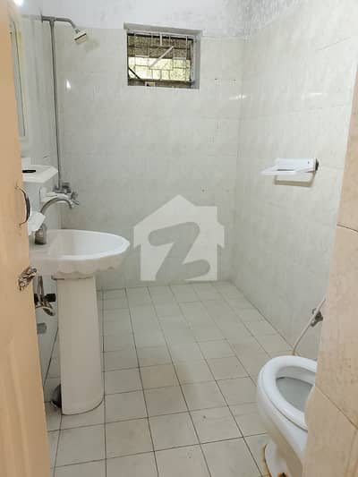G-9/4 Full House Available For Rent 4 Bed 4 Bath Double Dd Double Kitchen Demand 1 Lac 50k