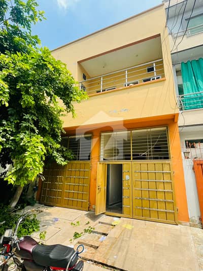 4 MARLA BEAUTIFUL HOUSE AVAILABLE FOR SALE IN JUBILEE TOWN BLOCK E IN A VERY HOT LOCATION OF LAHORE