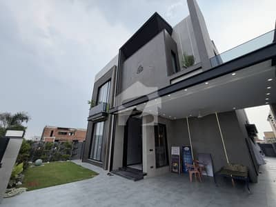 1 KANAL MODERN HOUSE MOST REASONABLE DEAL!