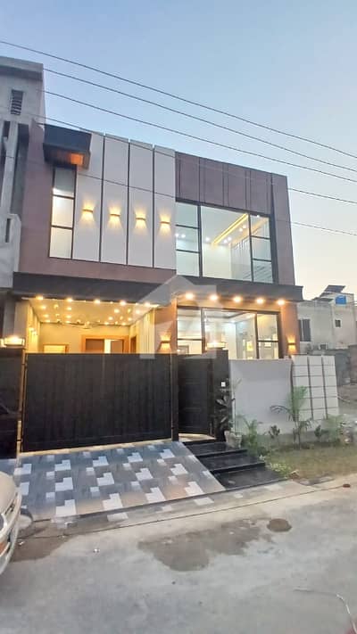 BRAND NEW MODERN WELL KEPT BUNGALOW FOR RENT