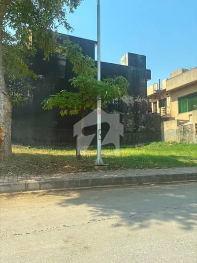 10 Marla Residential Plot For Sale In C Block Prime Location
