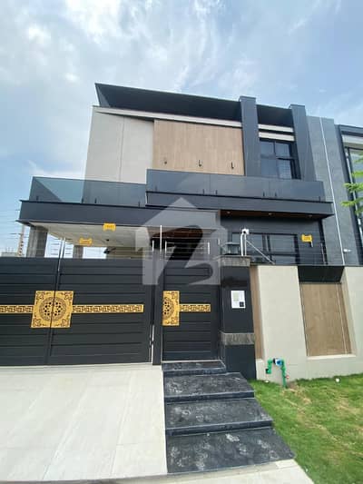 9 Marla Semi-Furnished Owner-Built House for Sale in DHA Phase 4, KK, Lahore 9 Marla Semi-Furnished Owner-Built House for Sale in DHA Phase 4, KK, Lahore