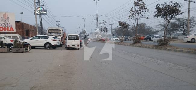 برکی روڈ کینٹ,لاہور میں 3 کنال کمرشل پلاٹ 48.0 کروڑ میں برائے فروخت۔