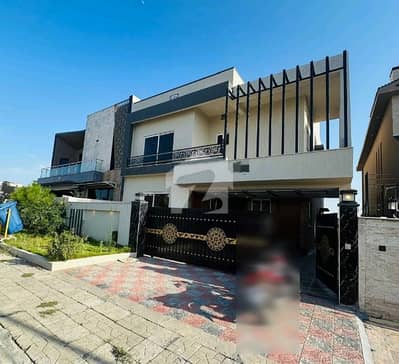 Good 10 Marla House For Sale In Bahria Town Phase 8 - Block G