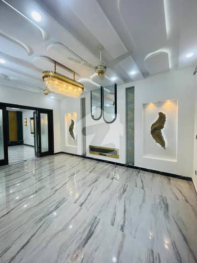 10 Marla House For Sale M Block