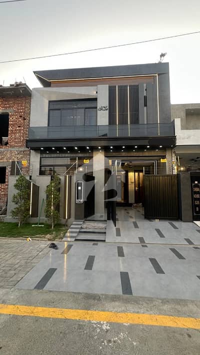 5 Marla House For Sale In Central Park Housing Scheme, B Block Lahore