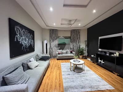 unfurnished beautiful 60x90 Upper Portion