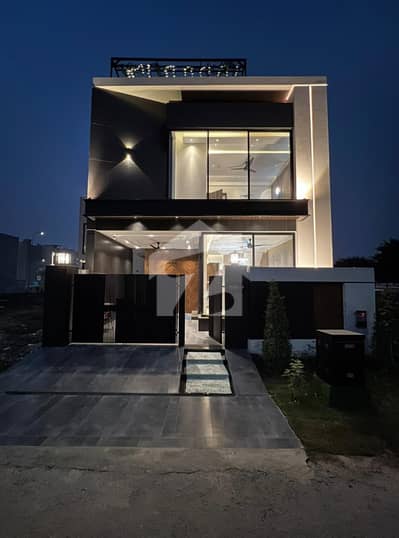 5 Marla Brand New Ultra Modern House For Sale In DHA 9 Town, Lahore