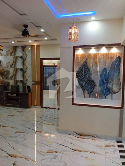 10 Marla Neat & Clean House Available For Rent Bahria Town Lahore