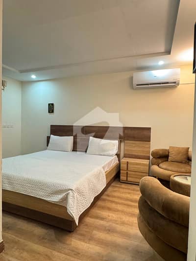 01 BEDROOM LUXURY FURNISHED APARTMENT AVAILABLE FOR RENT AT GULBERG GREEN ISLAMABAD
