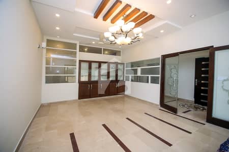 MIAN BROTHERS OFFER DEFENCE PHASE 5 TOP LOCATED DOUBLE UNIT LUXURY 10 MARLA HOUSE WITH SPECIOUS 4 BEDROOMS FOR SALE ALMOST FINAL 6,15,00,000 {ORIGINAL PICTURES}