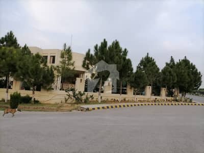 ڈی ۔ 18 اسلام آباد میں 1 کنال رہائشی پلاٹ 1.1 کروڑ میں برائے فروخت۔ ڈی ۔ 18 اسلام آباد میں 1 کنال رہائشی پلاٹ 1.1 کروڑ میں برائے فروخت۔