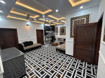 ممتاز سٹی اسلام آباد میں 7 مرلہ Studio مکان 2.0 لاکھ میں کرایہ پر دستیاب ہے۔