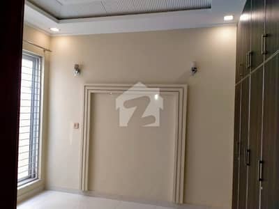 10 Marla Well Maintained Bungalow For Sale | DHA Phase 1 Lahore | Excellent Location 10 Marla Well Maintained Bungalow For Sale | DHA Phase 1 Lahore | Excellent Location