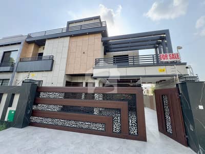 بحریہ ٹاؤن ۔ سیکٹر ایف بحریہ ٹاؤن,لاہور میں 8 کمروں کا 15 مرلہ مکان 7.9 کروڑ میں برائے فروخت۔