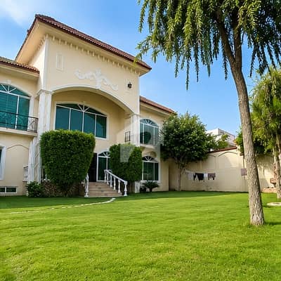 1.5 Kanal Corner Extraordinary Villa For Sale In Bahroa Town Phase 3