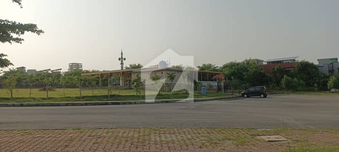 2.5 Marla Commercial Plot for Sale Prime Location