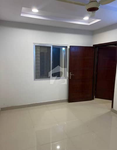 01 BEDROOM LUXURY UNFURNISHED APARTMENT AVAILABLE FOR RENT AT GULBERG GREEN ISLAMABAD